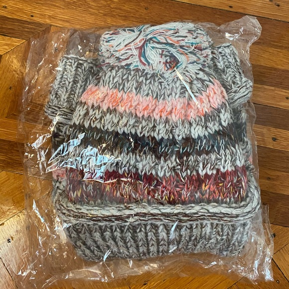 Women Winter Warm Gray Multi Hat with Face mask covering Beanie Knit Scarf Cover - Picture 7 of 7